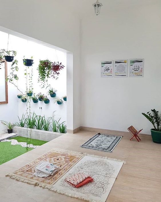 Inspirasi Rumah Cantik & DIY di Instagram "MasyaAllah adem banget punya mushola dalam rumah kaya gini.ð . . Inspirasi rumah cantik by @amy_fitria semoga menginspirasi ð¡"